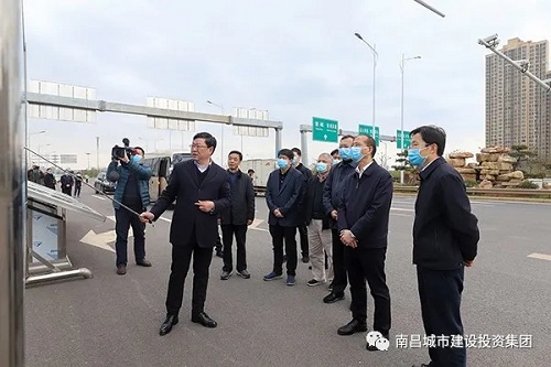 吳曉軍深入昌南大道快速路、洪都大道快速路項(xiàng)目現(xiàn)場(chǎng)調(diào)研指導(dǎo)